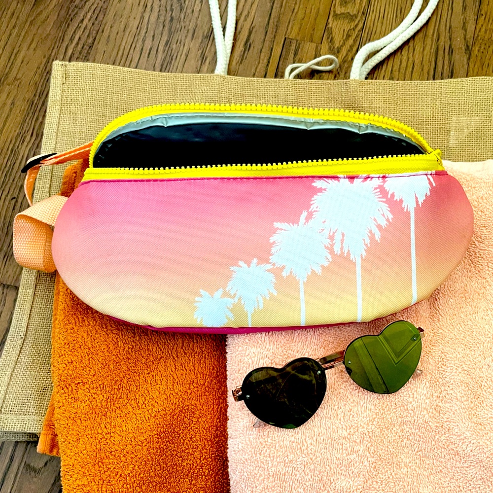 🔥NWOT Fanny Pack Ombré Palm Tree Pink Insulated Camp Cooler Bag- FitsWineBottle